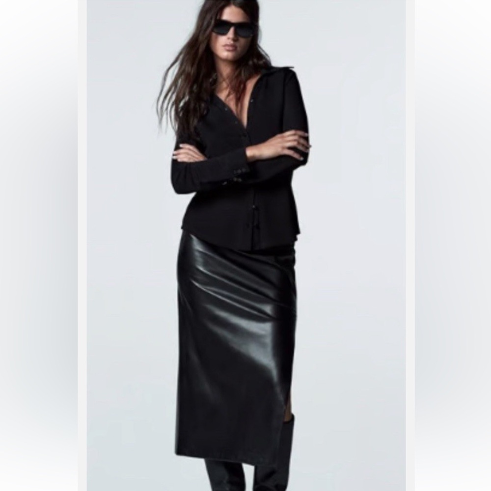 Zara Chic Black Faux Leather Skirt